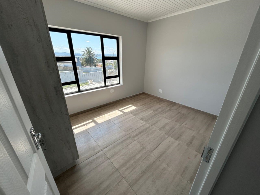 9 Bedroom Property for Sale in Jeffreys Bay Central Eastern Cape